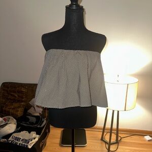 Aritzia Black and White Patterned Crop Top